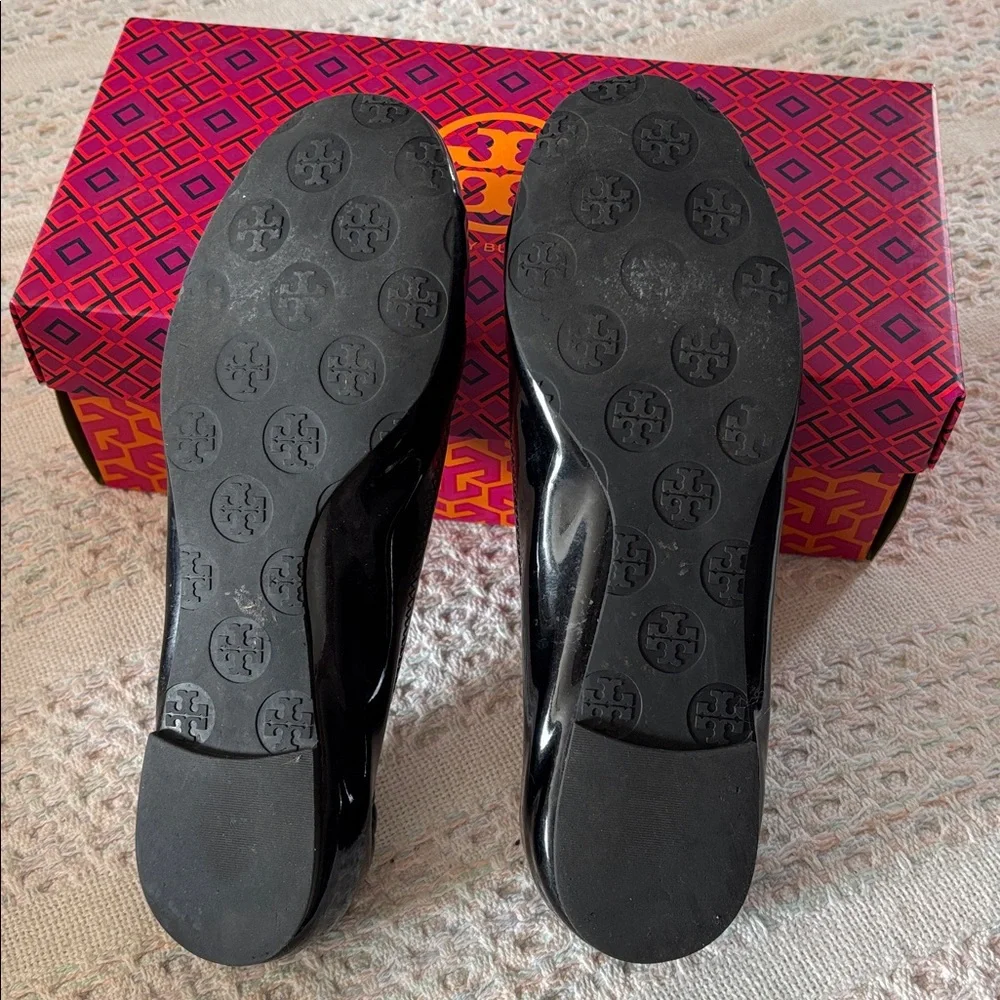 Tory Burch glossy black patent Reva ballet flats sz 8.5 w/box - Picture 5 of 8